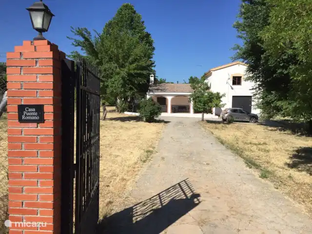 Villa Puente Romana en España, Andalucía, Montefrio  - villa Entrada