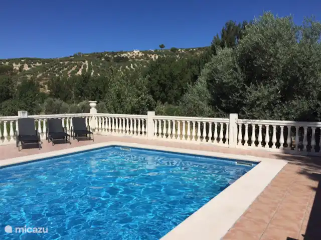Villa Puente Romana en España, Andalucía, Montefrio  - villa completamente cercado