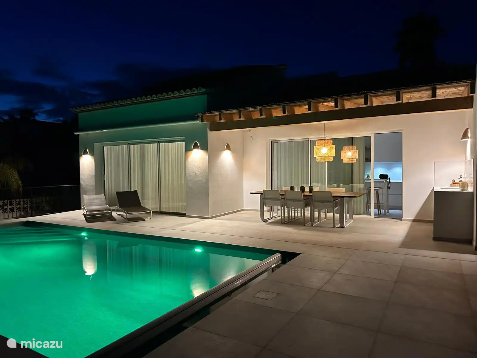 Villa La Bonita Moraira – nachts 