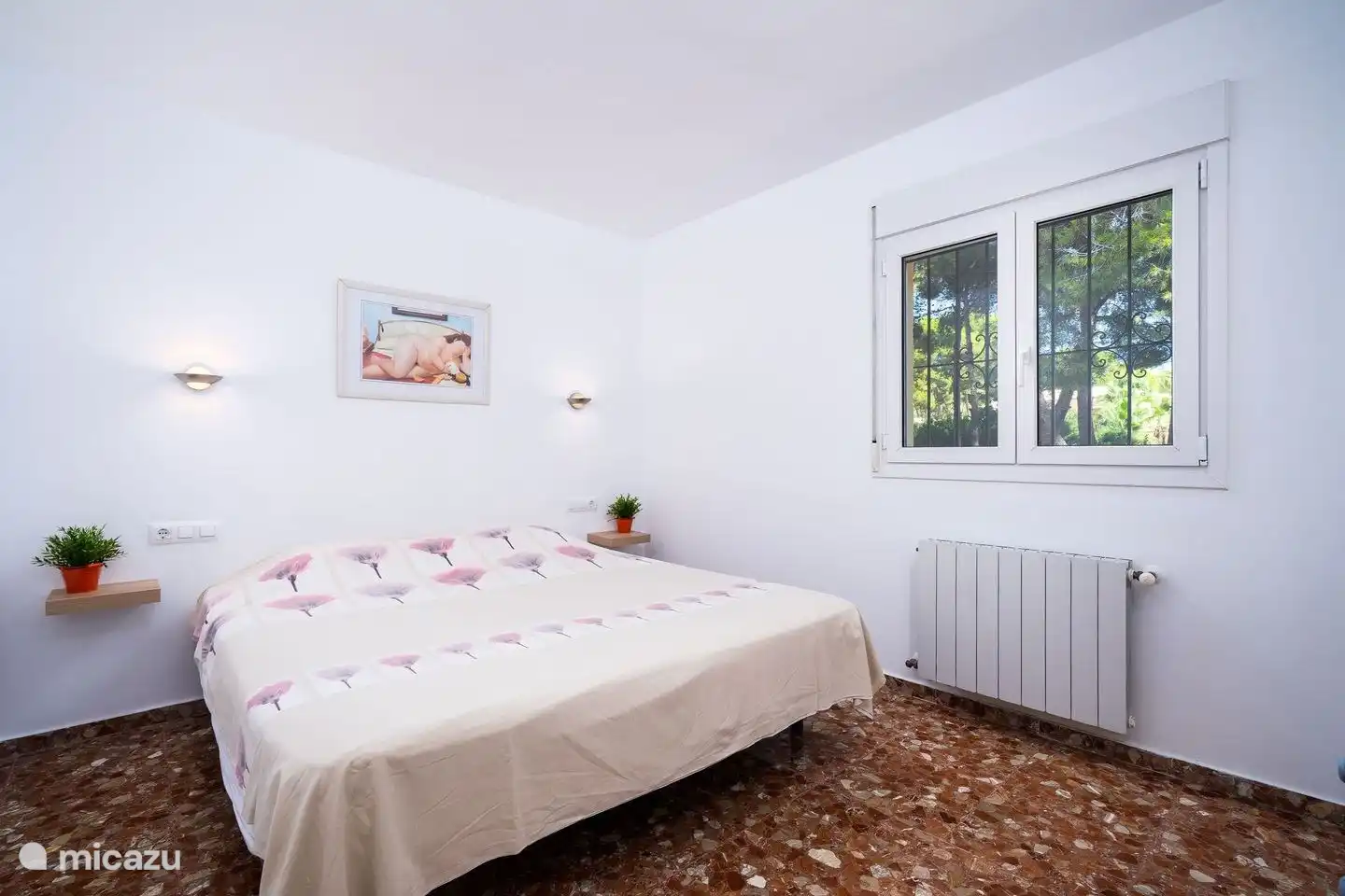 Das Hauptschlafzimmer der Villa Patricia verfügt über eine individuell regulierbare Klimaanlage und ein eigenes Badezimmer