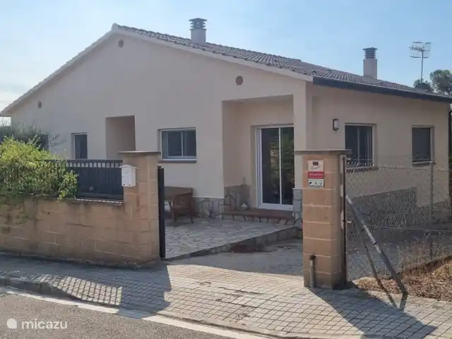 Casa Els Pins met verwarmd zwembad huren in Spanje, Costa Brava, Blanes - villa Huis van de straatzijde (doodlopende zeer rustige straat)