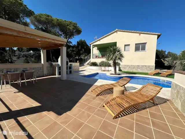 Casa Els Pins met verwarmd zwembad huren in Spanje, Costa Brava, Blanes - villa Huis, zwembad