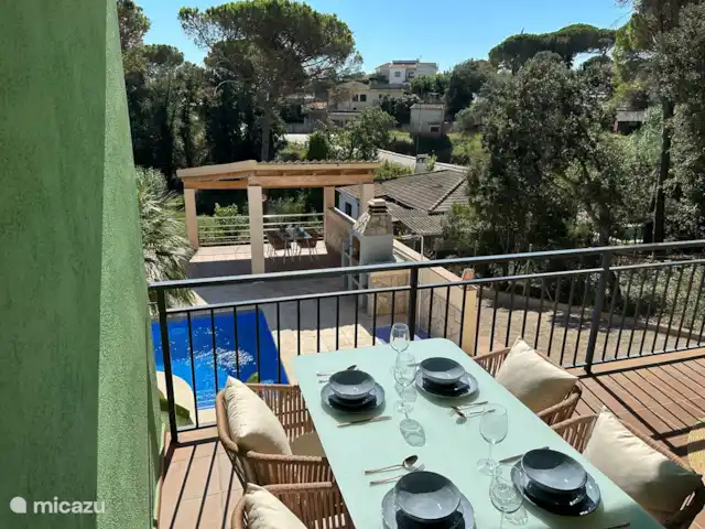 Casa Els Pins met verwarmd zwembad huren in Spanje, Costa Brava, Blanes - villa Veranda en eettafel