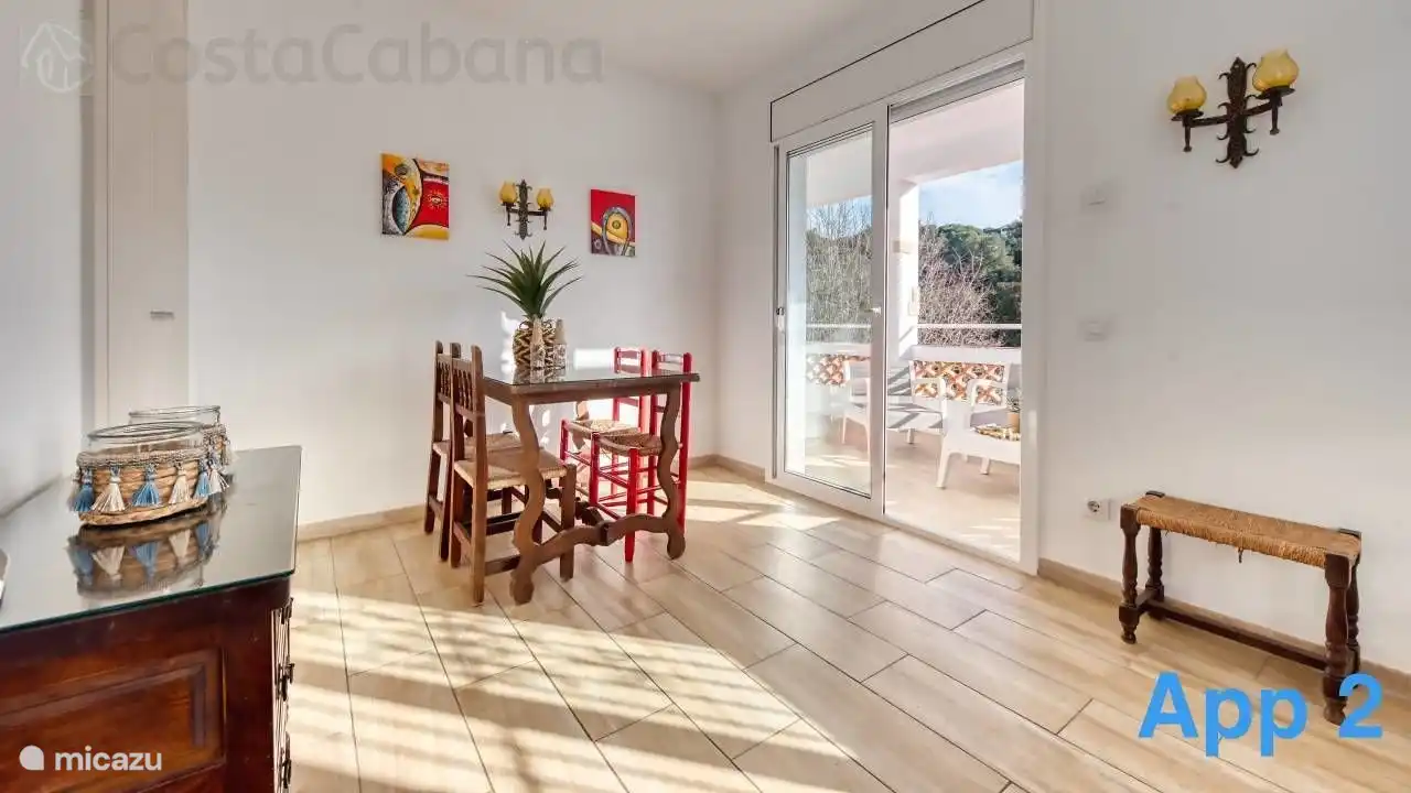 La Villa Pilar est parfaitement située à seulement 5 minutes du centre de Lloret de Mar et de la plage !