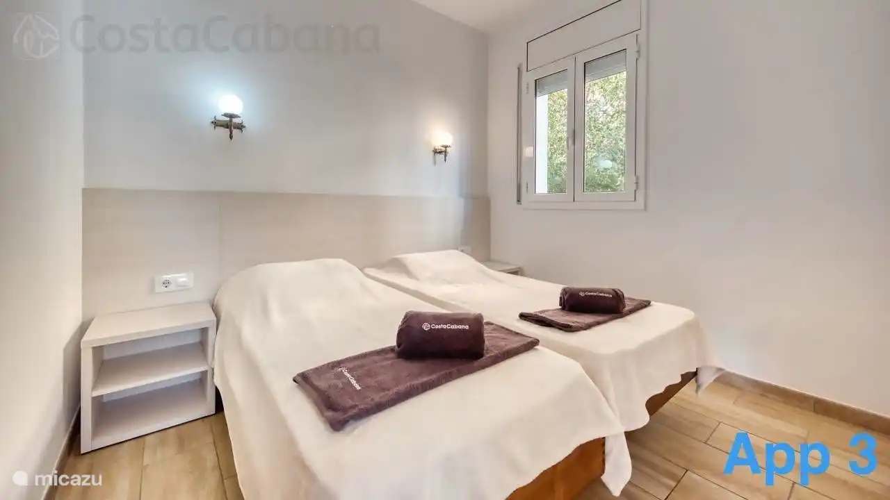 La Villa Pilar est parfaitement située à seulement 5 minutes du centre de Lloret de Mar et de la plage !