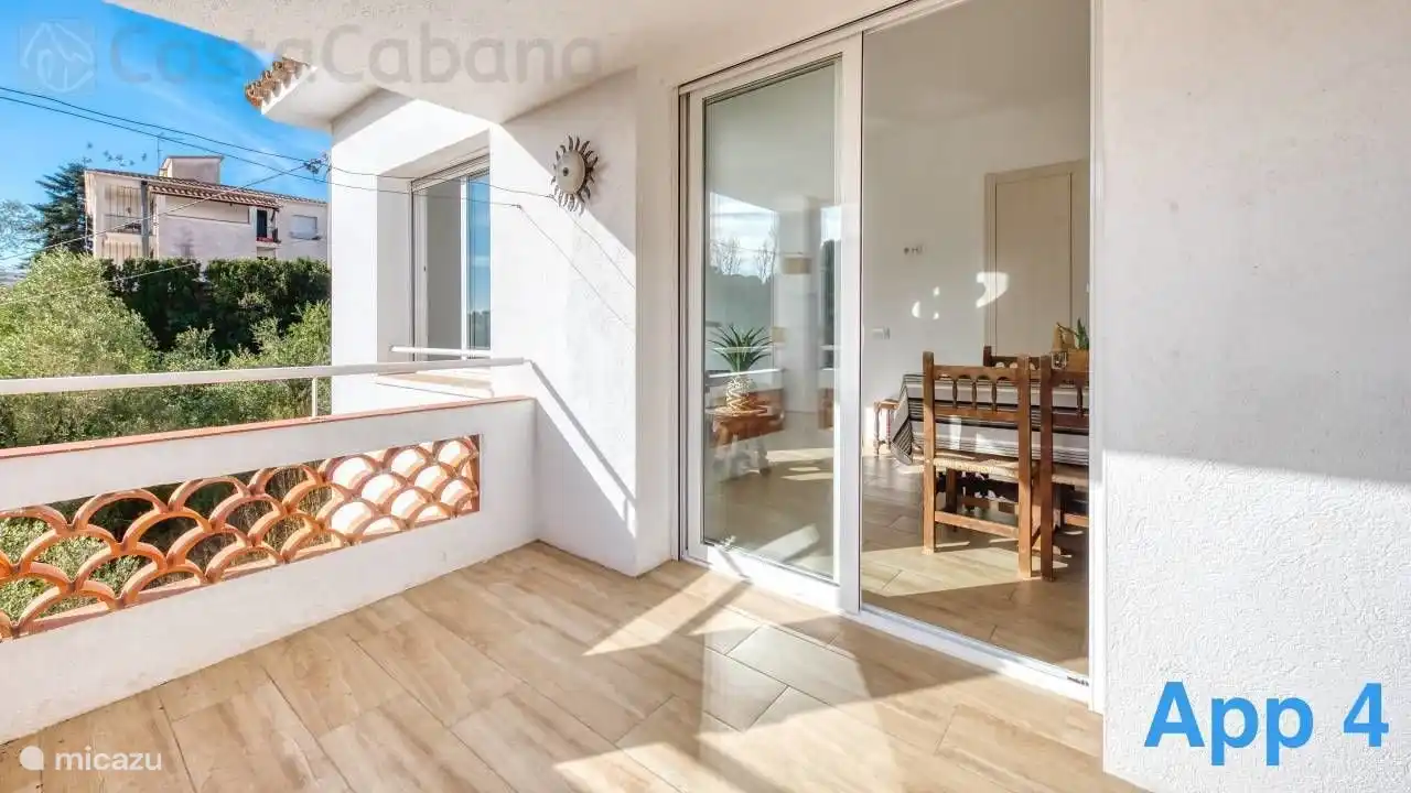 La Villa Pilar est parfaitement située à seulement 5 minutes du centre de Lloret de Mar et de la plage !