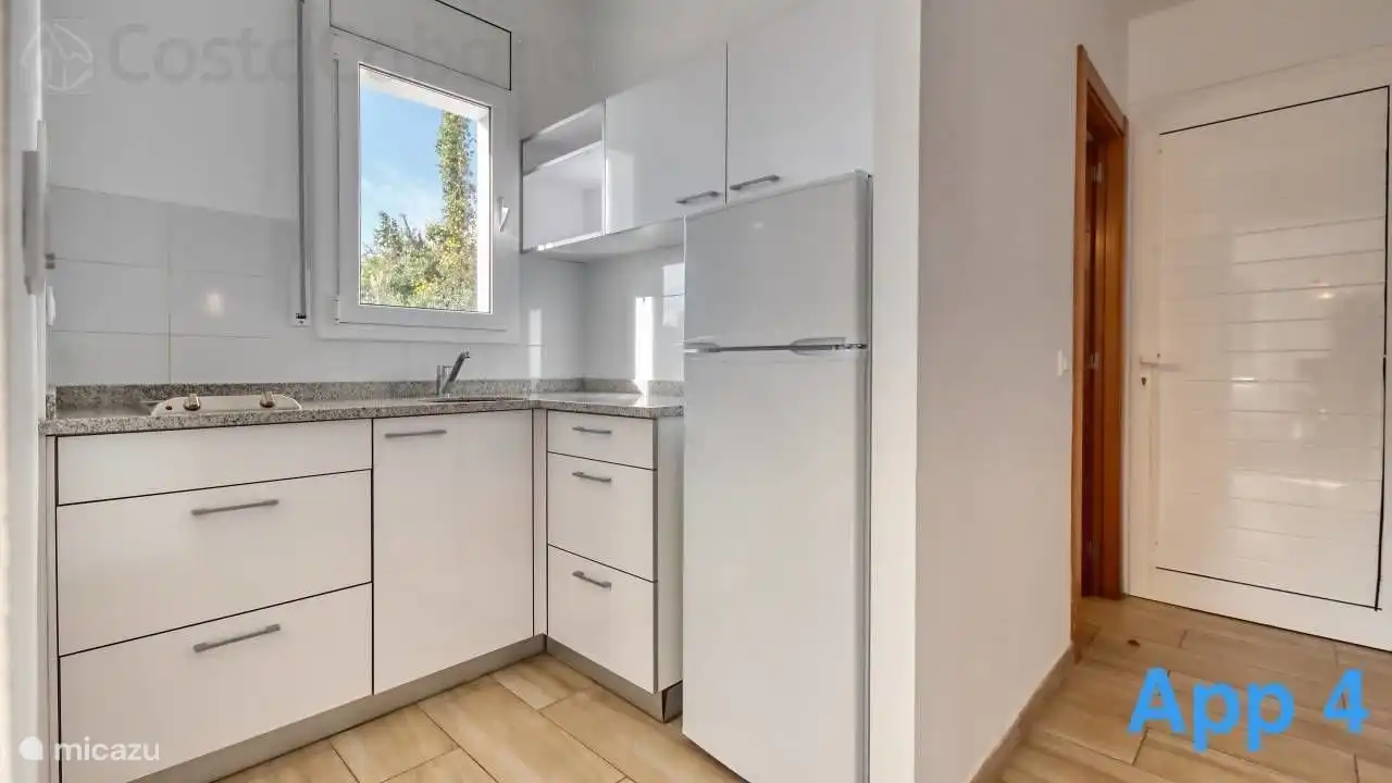 La Villa Pilar est parfaitement située à seulement 5 minutes du centre de Lloret de Mar et de la plage !