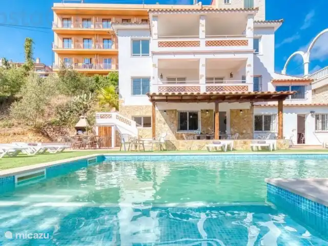 CostaCabana - Villa Pilar huren in Spanje, Costa Brava, Lloret de Mar - villa Villa Pilar is perfect gelegen op slechts 5 minuten van het centrum van Lloret de Mar en het strand!