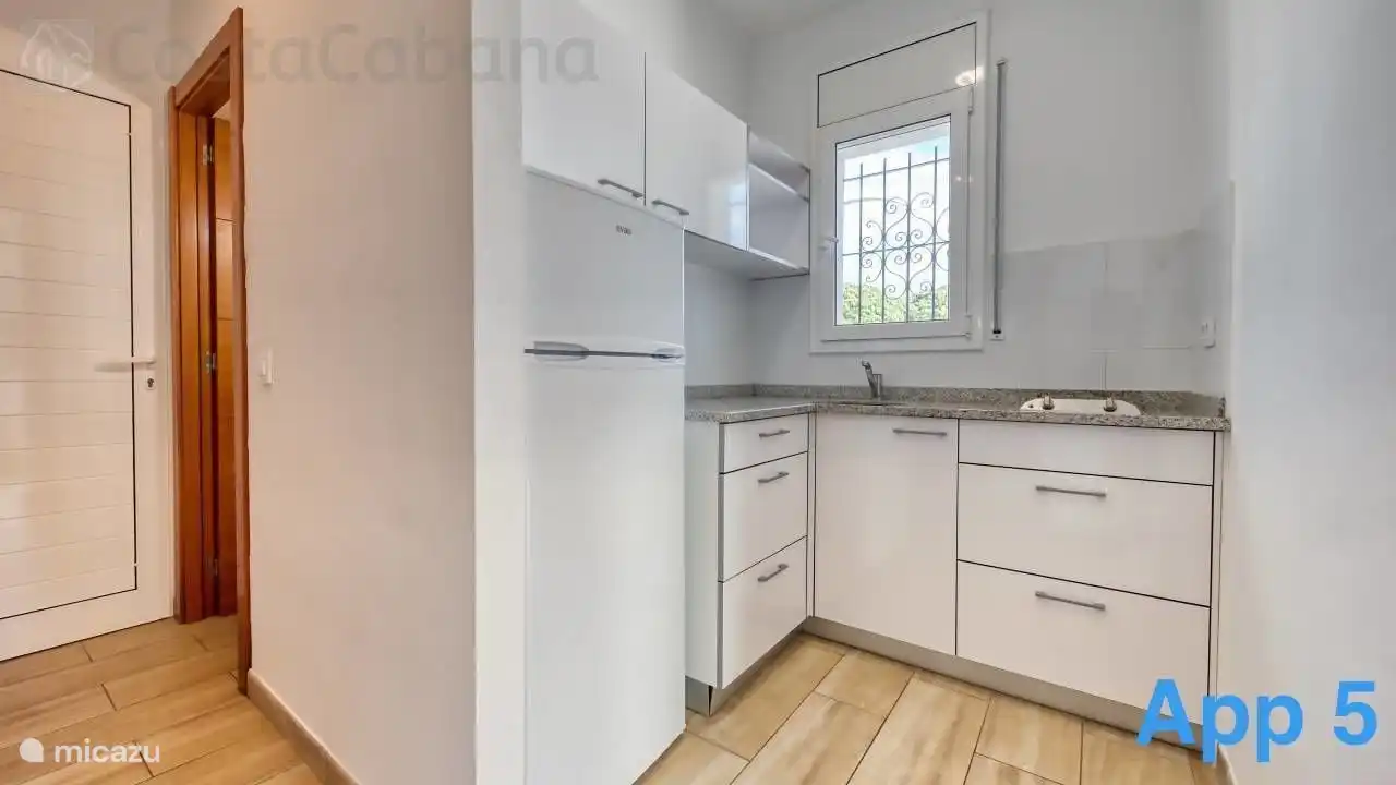 La Villa Pilar est parfaitement située à seulement 5 minutes du centre de Lloret de Mar et de la plage !