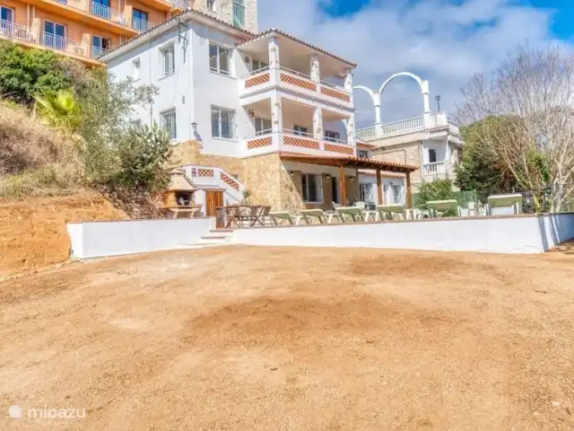 CostaCabana - Villa Pilar huren in Spanje, Costa Brava, Lloret de Mar - villa Villa Pilar is perfect gelegen op slechts 5 minuten van het centrum van Lloret de Mar en het strand!