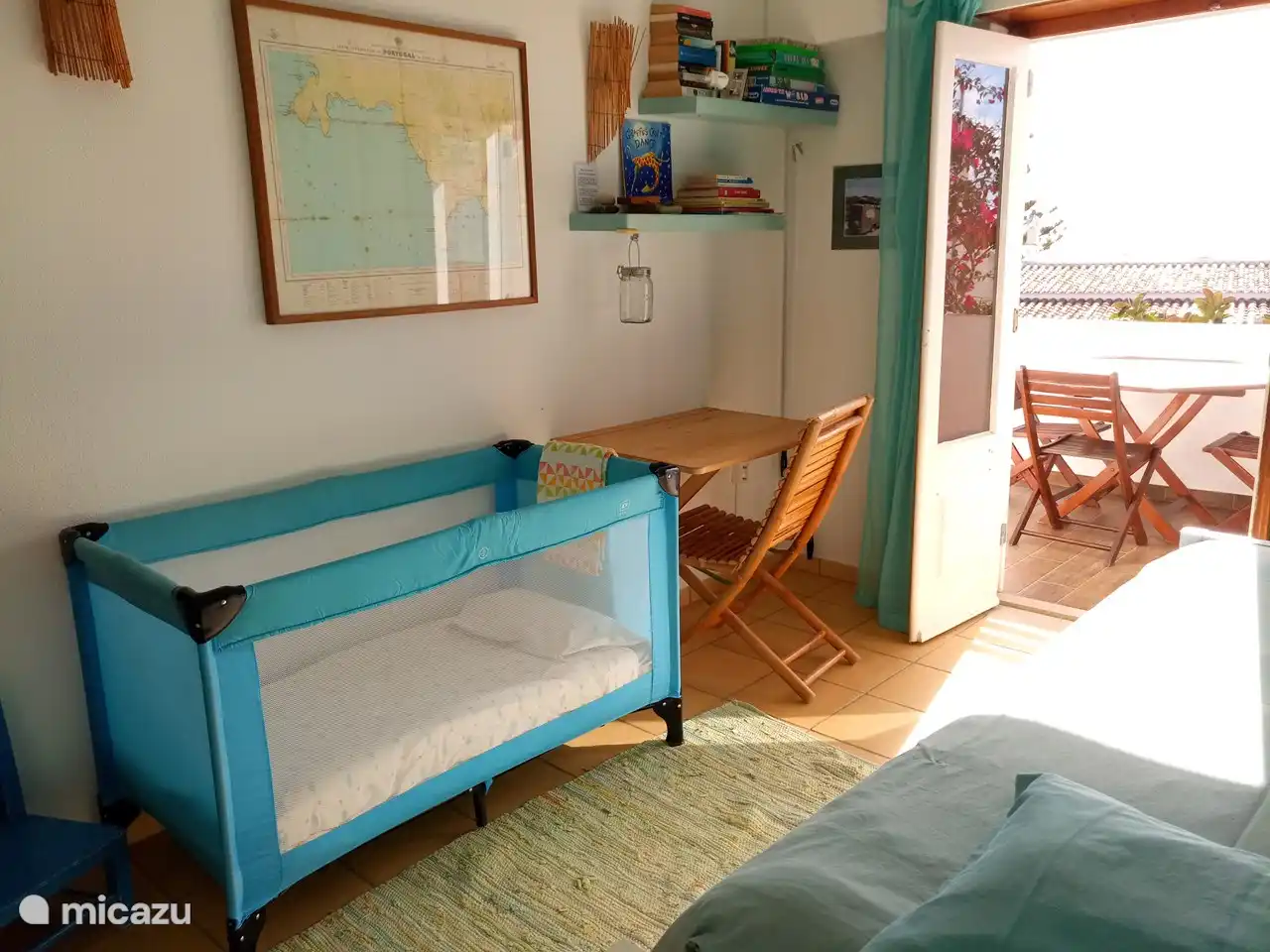 Blaues Zimmer! - mit einem Babybett