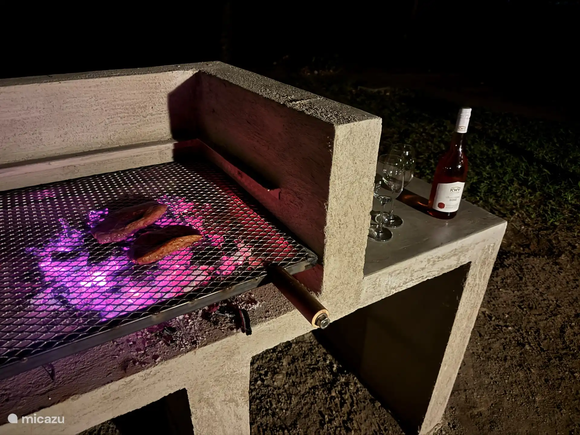 Braai Tambotie 'de noche'