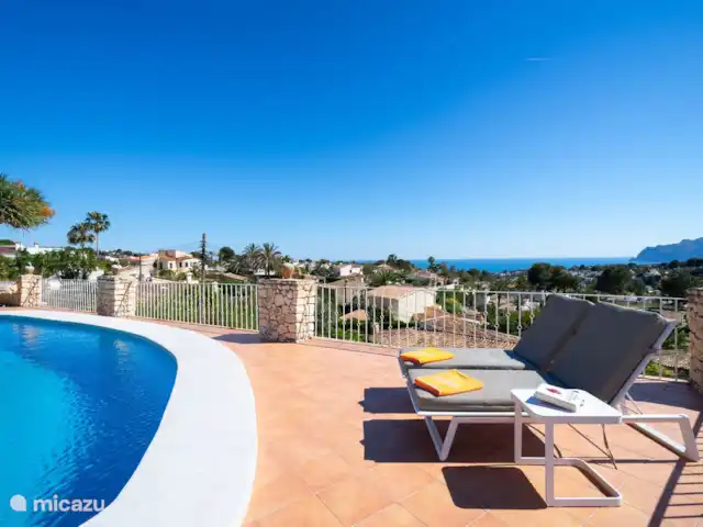 Villa Annamar | Moraire | 6 personnes | Espagne, Costa Blanca, Moraira - villa La Villa Annamar à Moraira dispose de transats confortables autour de la piscine privée