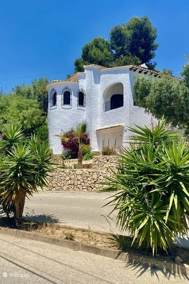 Villa Olivera in Benissa is suitable for 6 persons