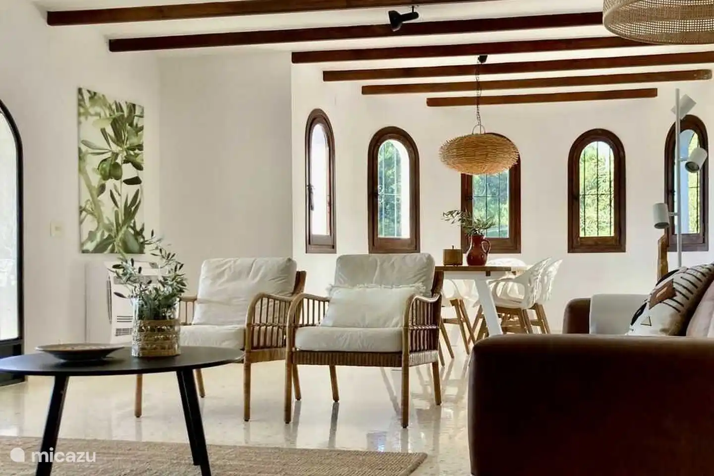 The attractive living room of Villa Olivera in Benissa