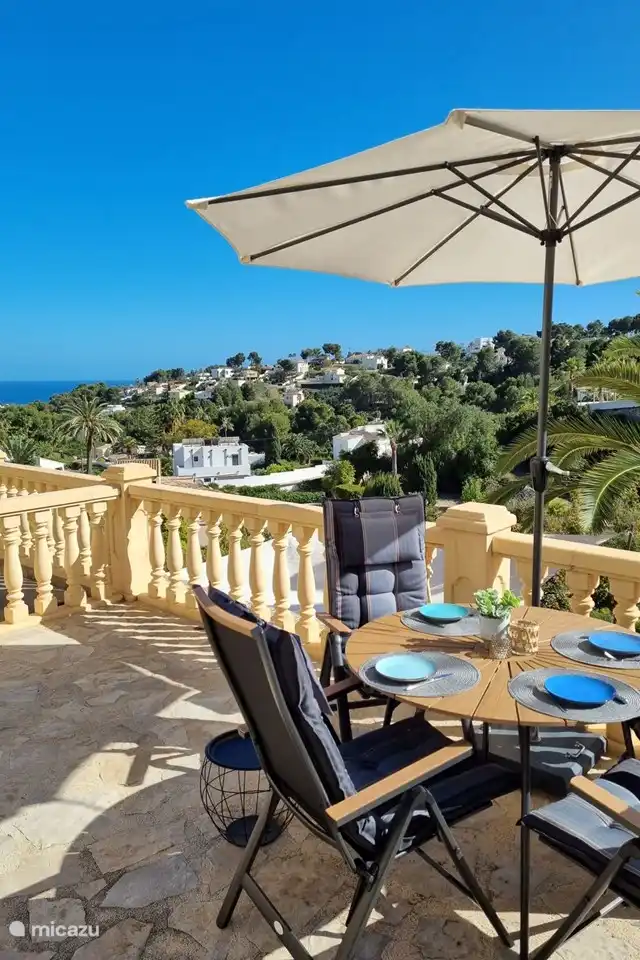 Les nombreuses terrasses de la Villa Terramar ont de belles vues sur la mer