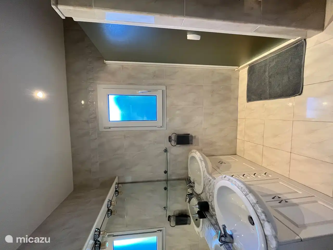 Badezimmer 1 Erdgeschoss