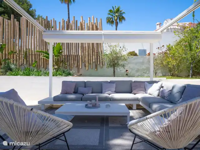 Villa La Serena | Moraire | 8 personnes | Espagne, Costa Blanca, Moraira - villa La Villa La Serena à Moraira dispose d’un joli coin salon au bord de la piscine privée