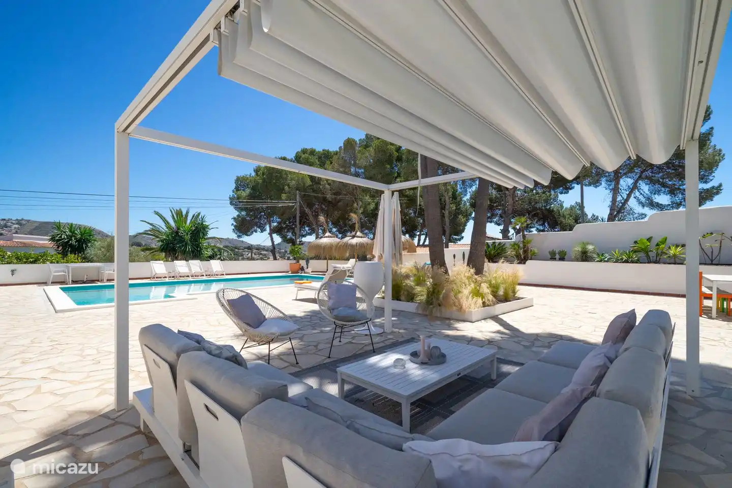 Villa La Serena in Moraira has a lovely lounge area by the private pool