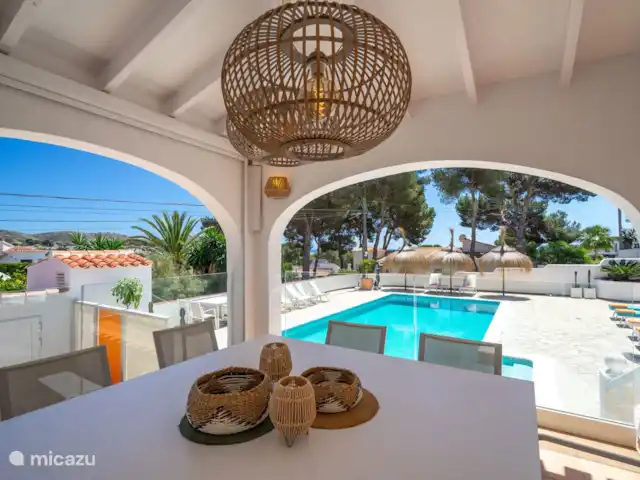 Villa La Serena | Moraire | 8 personnes | Espagne, Costa Blanca, Moraira - villa La Villa La Serena à Moraira dispose d’une grande terrasse couverte donnant sur la piscine privée