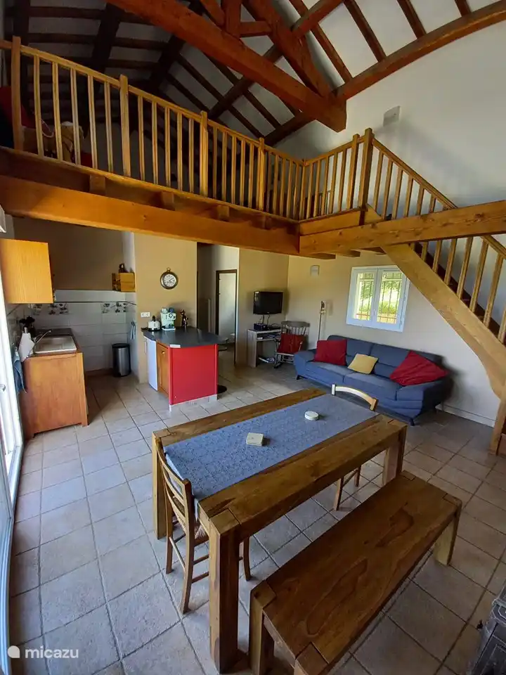 planta baja- sala de estar y cocina abierta