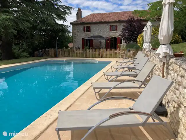 Location de Vacances France, Lot-et-Garonne, Penne d'Agenais, gîte / cottage - Gîte 'Le Pigeonnier' Location de Vacances France, Lot-et-Garonne, Penne d'Agenais, gîte / cottage - Gîte 'Le Pigeonnier'