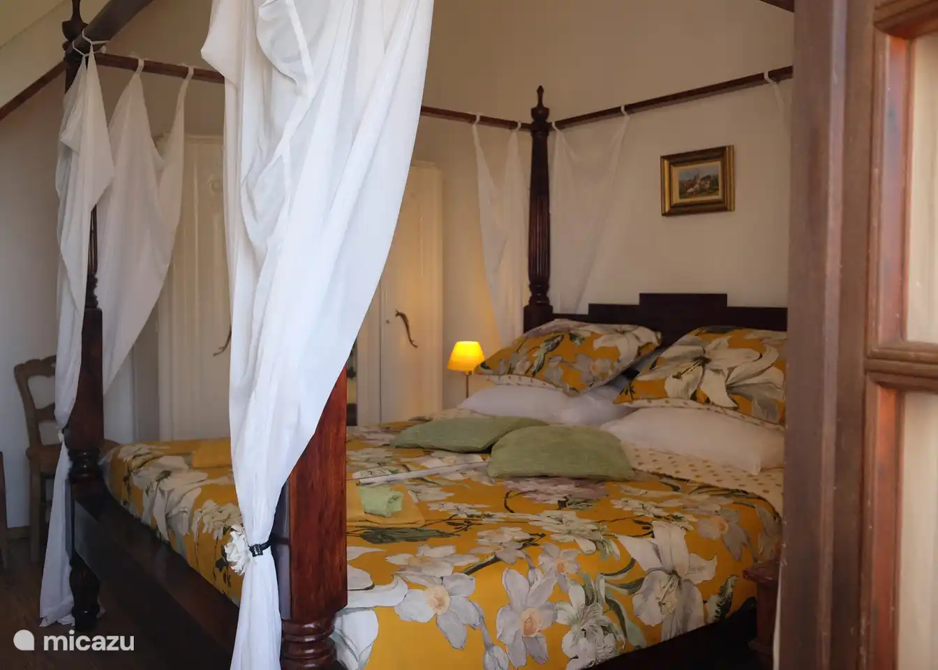 Romantic four-poster bed