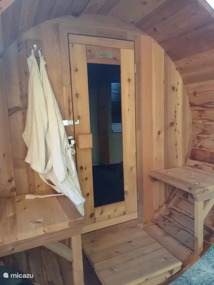 Nettoyez à sec ou posez vos vêtements. 