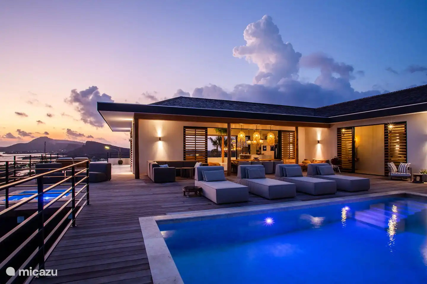 Swimming pool in the evenings.