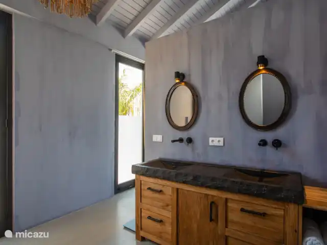 Villa Panorama huren in Curaçao, Banda Ariba (oost), Vista Royal - villa Badkamer van de master