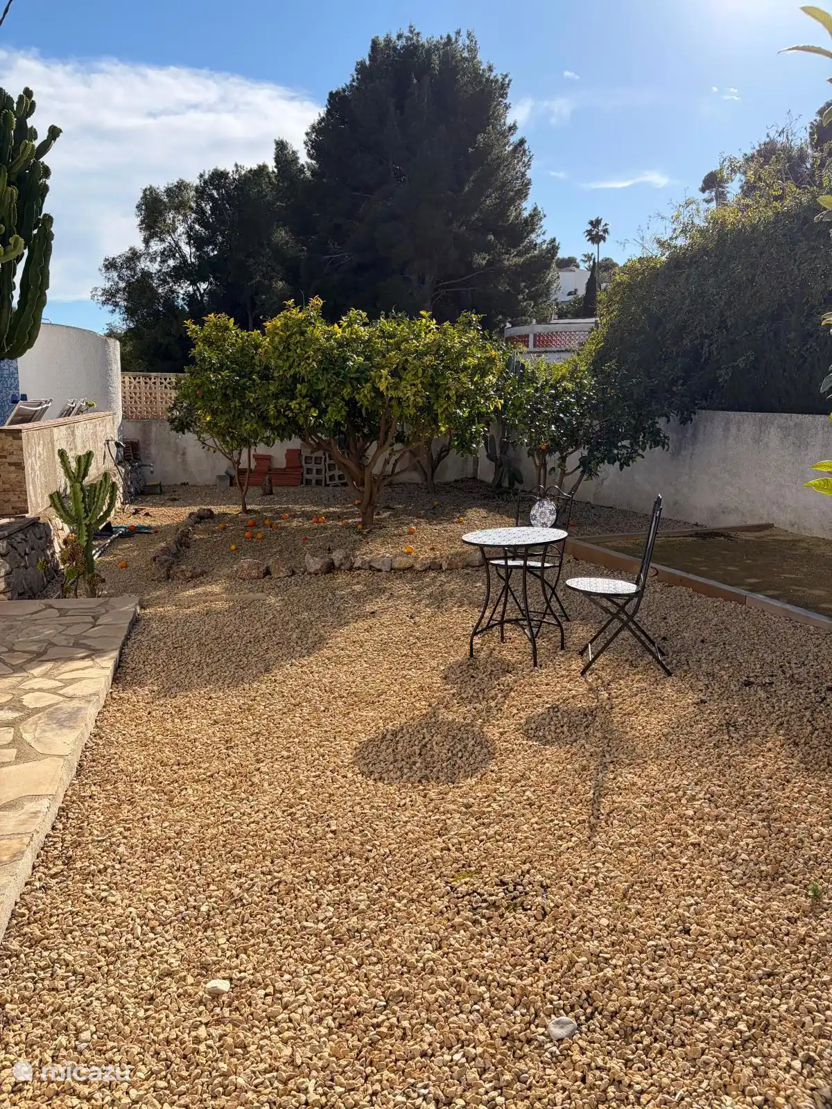 terras bij de petanquebaan