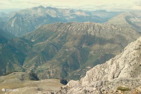 La haute montagne avec les parcs nationaux Ordesa et Poset Maladeta.