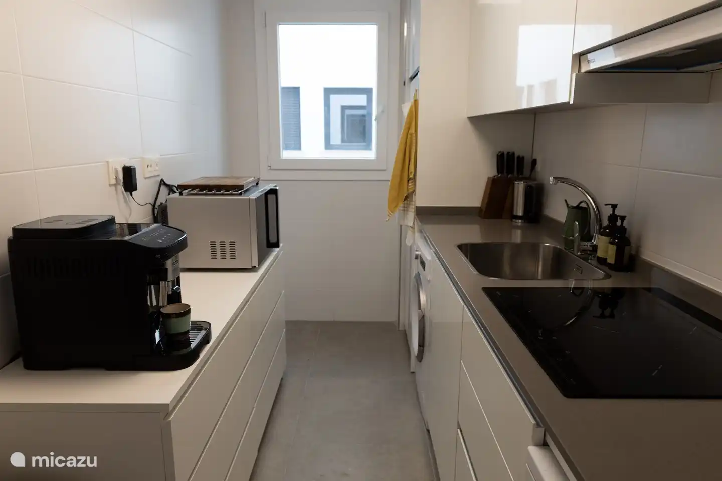 Kitchen espresso machine combi microwave