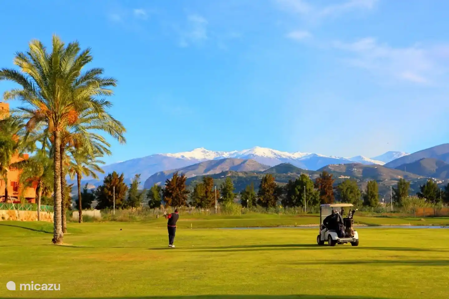Los Moriscos Club de Golf overlooking the Sierra Nevada