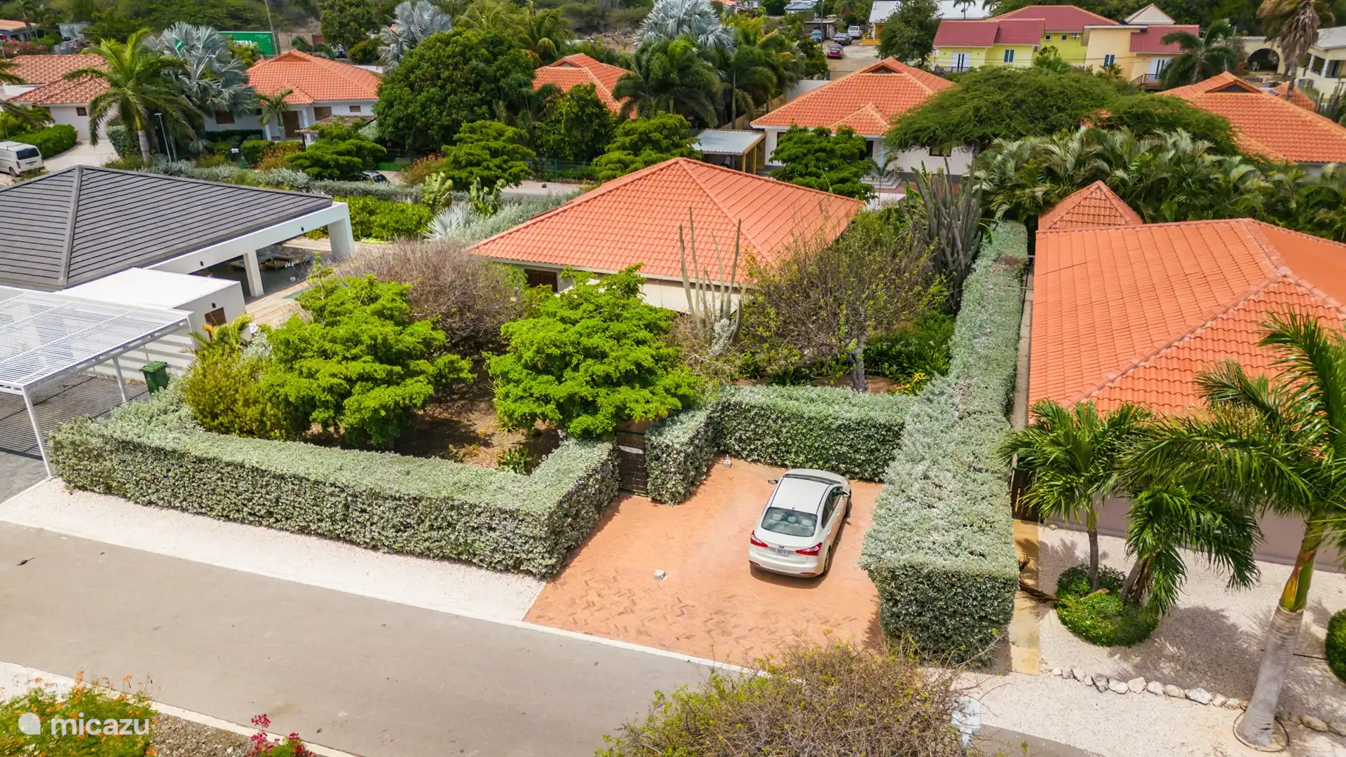 Die Villa aus der Luft.