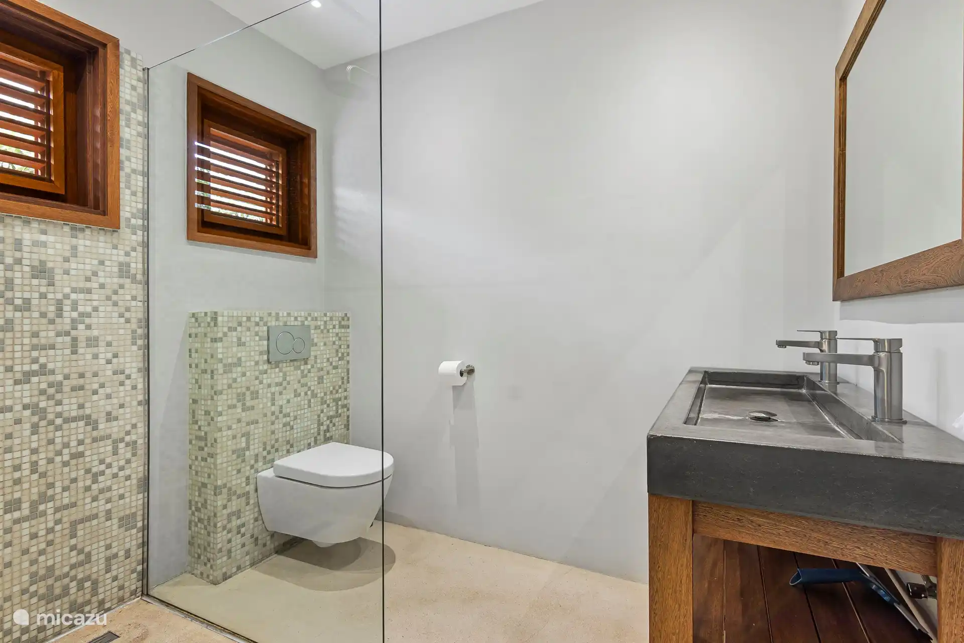 Privates Badezimmer des Hauptschlafzimmers