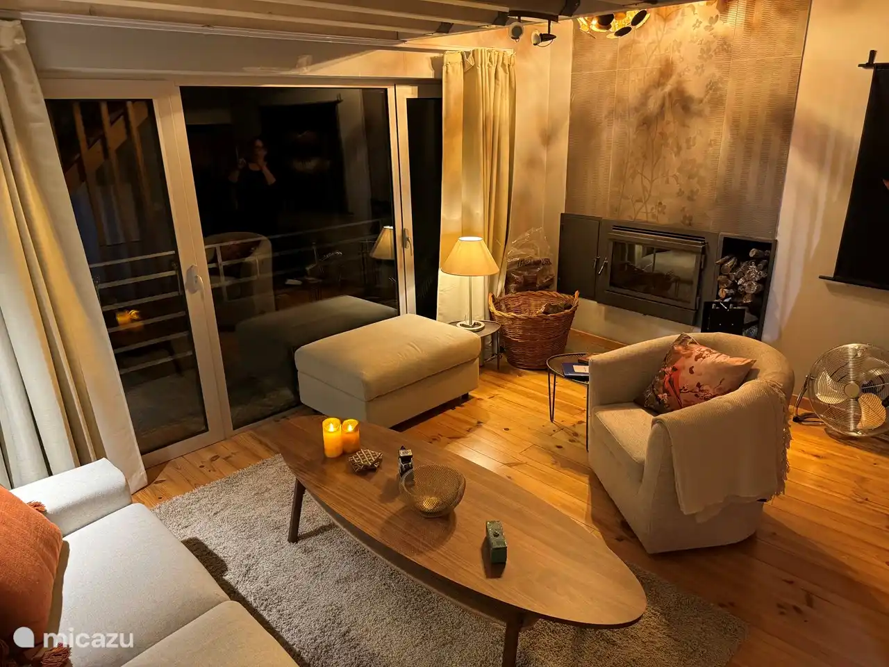 y aquí desde otro ángulo.