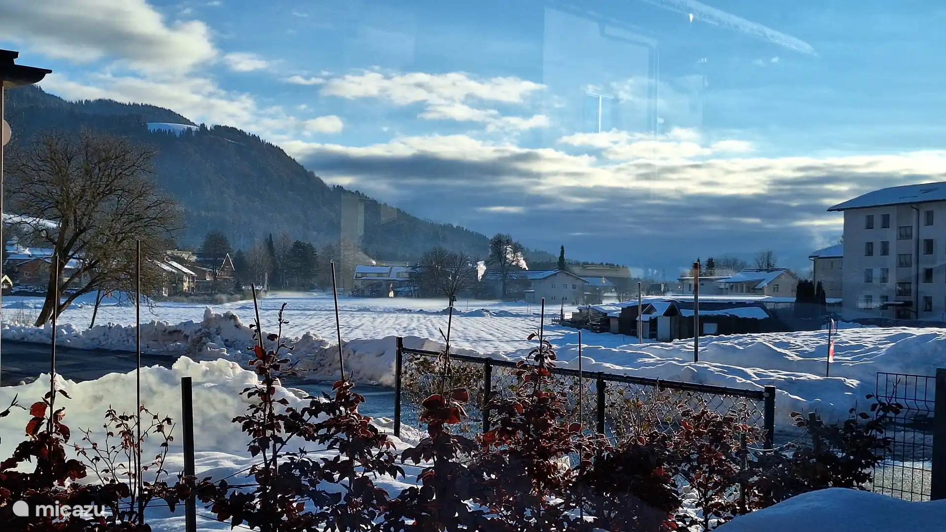 La vue depuis le salon du Chalet Alpensuss