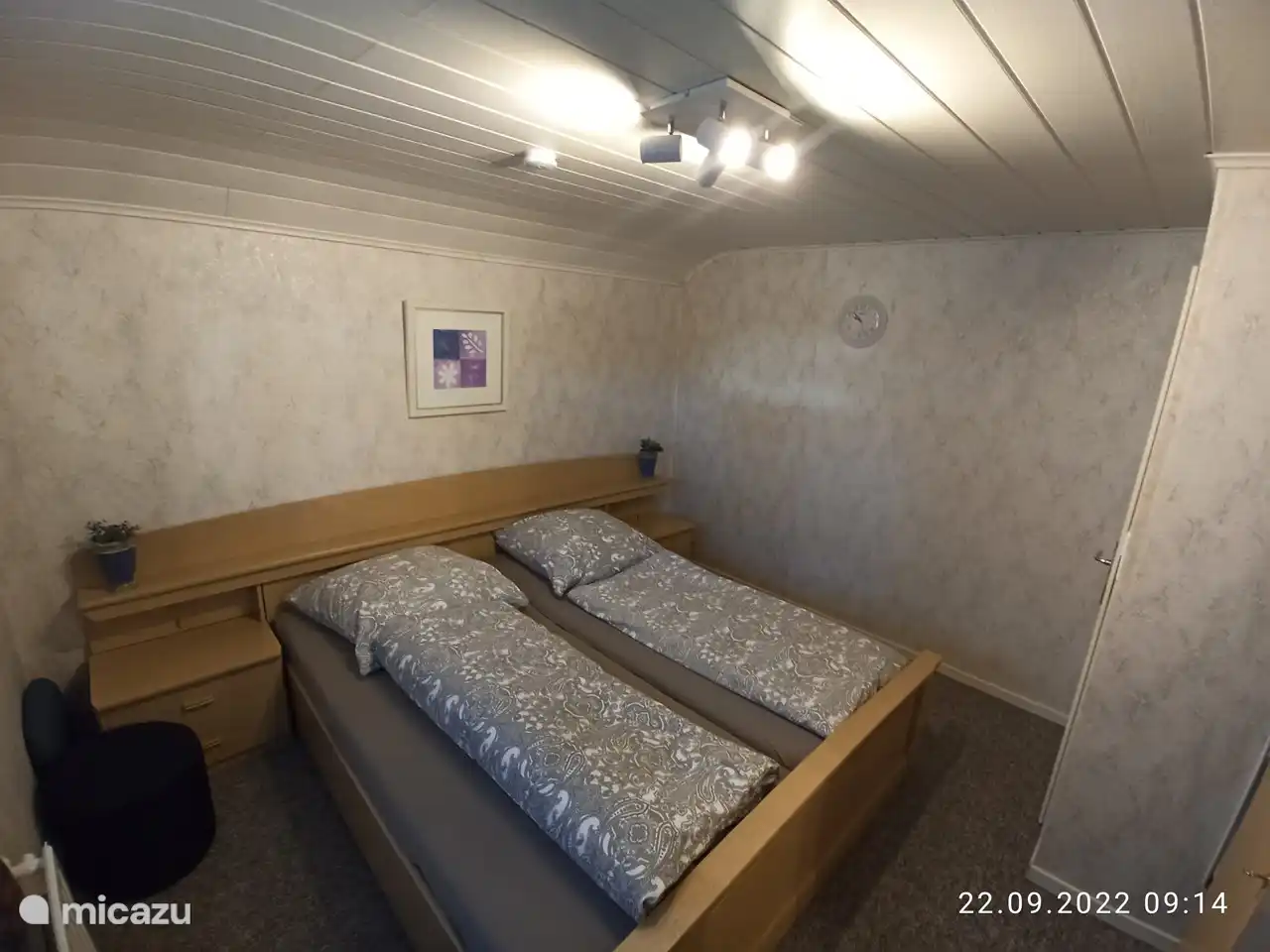 Kleineres Schlafzimmer