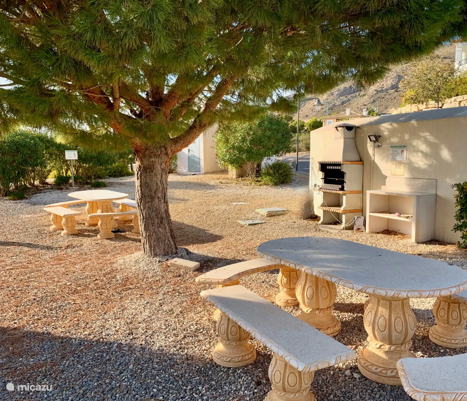 Casa Puig Campana - gemeenschappelijke bbq 