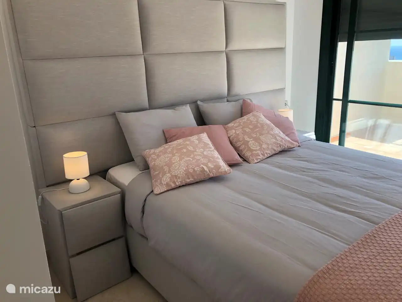 Dormitorio de invitados 1 con terraza