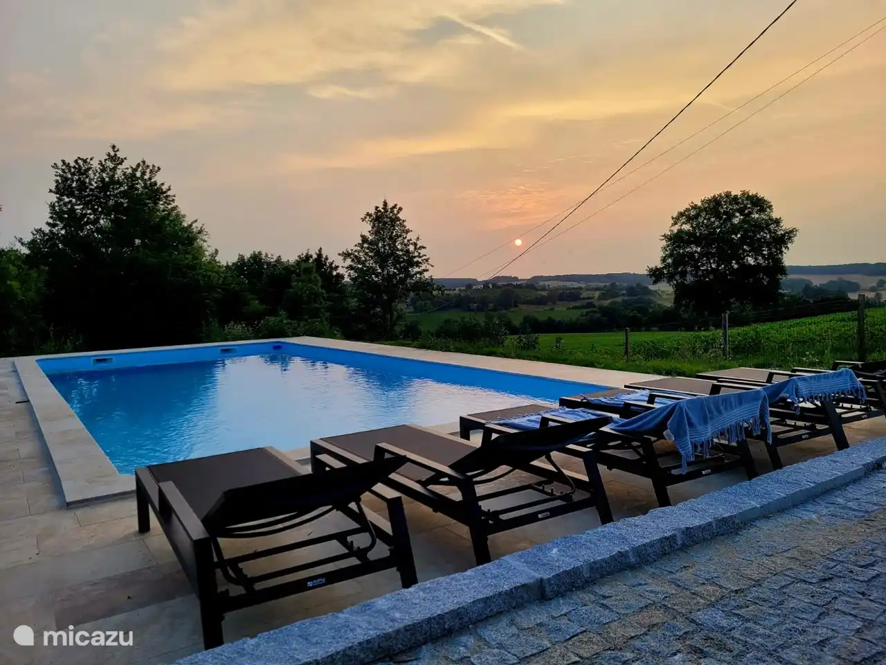 Bosque de la Borde en Francia, Lot y Garona, Cancon - casa de campo / castillo