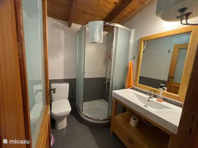 Voir Villa Appartements 4 pers chalet | Égypte, Mer Rouge , Hurghada - chalet Salle de bain avec toilettes et cabine de douche
