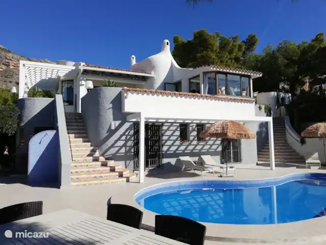 Gran villa de lujo con piscina privada. en España, Costa Blanca, Altea - villa Nuevas pérgolas en terraza superior e inferior 2024