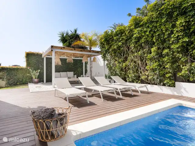 Villa Madrugada, Costabella en España, Costa del Sol, Marbella - villa Piscina