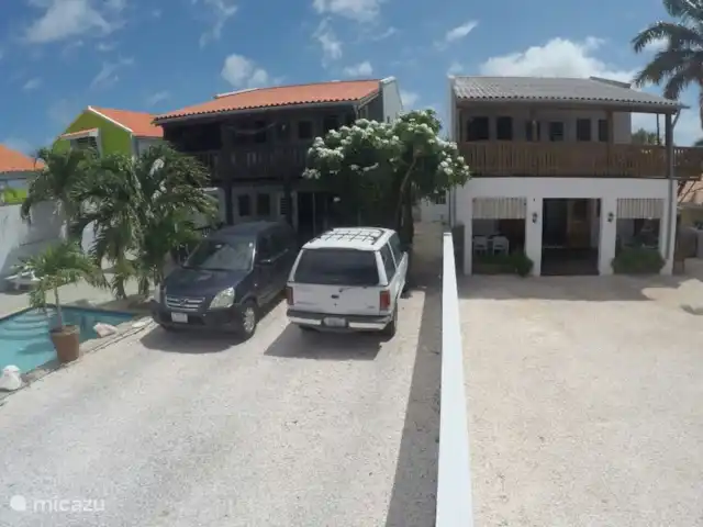 Ruim appartement dicht bij de zee huren in Curaçao, Banda Ariba (oost), Jan Thiel - appartement vooraanzicht