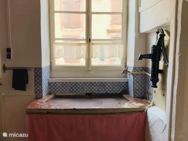 Gîte Marche | France, Haute-Saône, Vauvillers - appartement Évier ancien