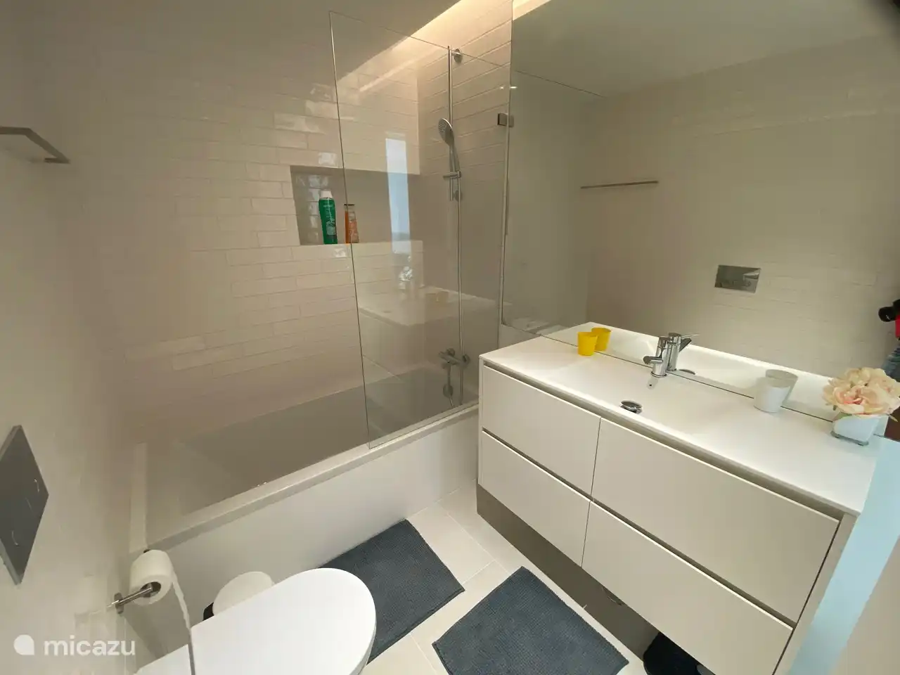 Badezimmer im Schlafzimmer 2