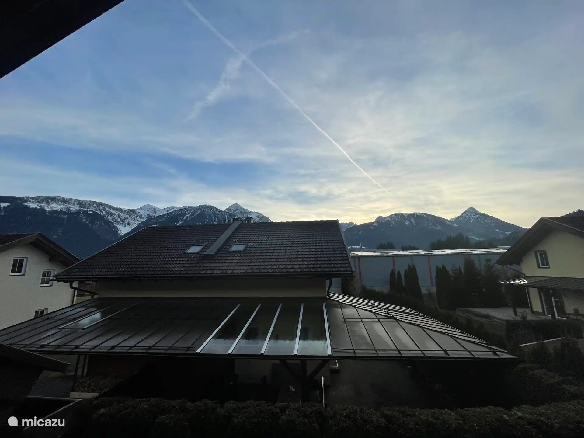 Uitzicht vanuit slaapkamer 1