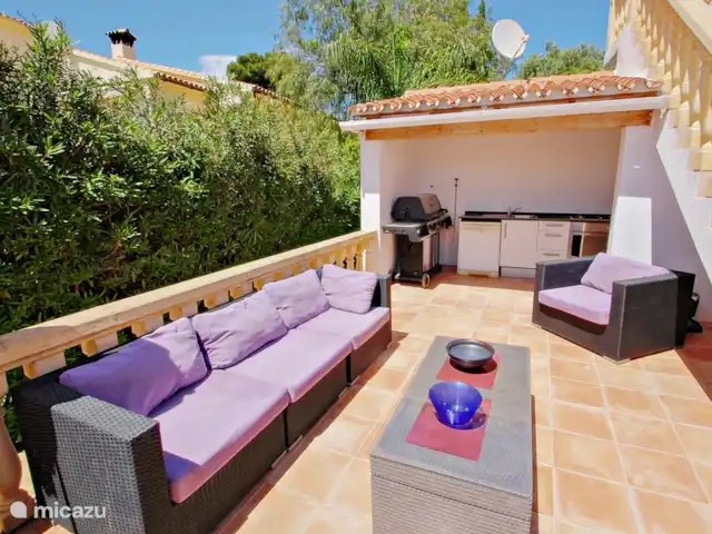 Alquiler a largo plazo, España, Costa Blanca, Benissa, villa Michelle vista al mar y piscina privada